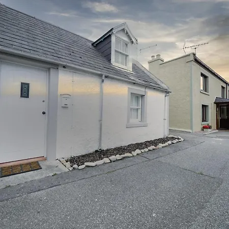 The Wee House By The Sea Villa Balintore  Exterior photo